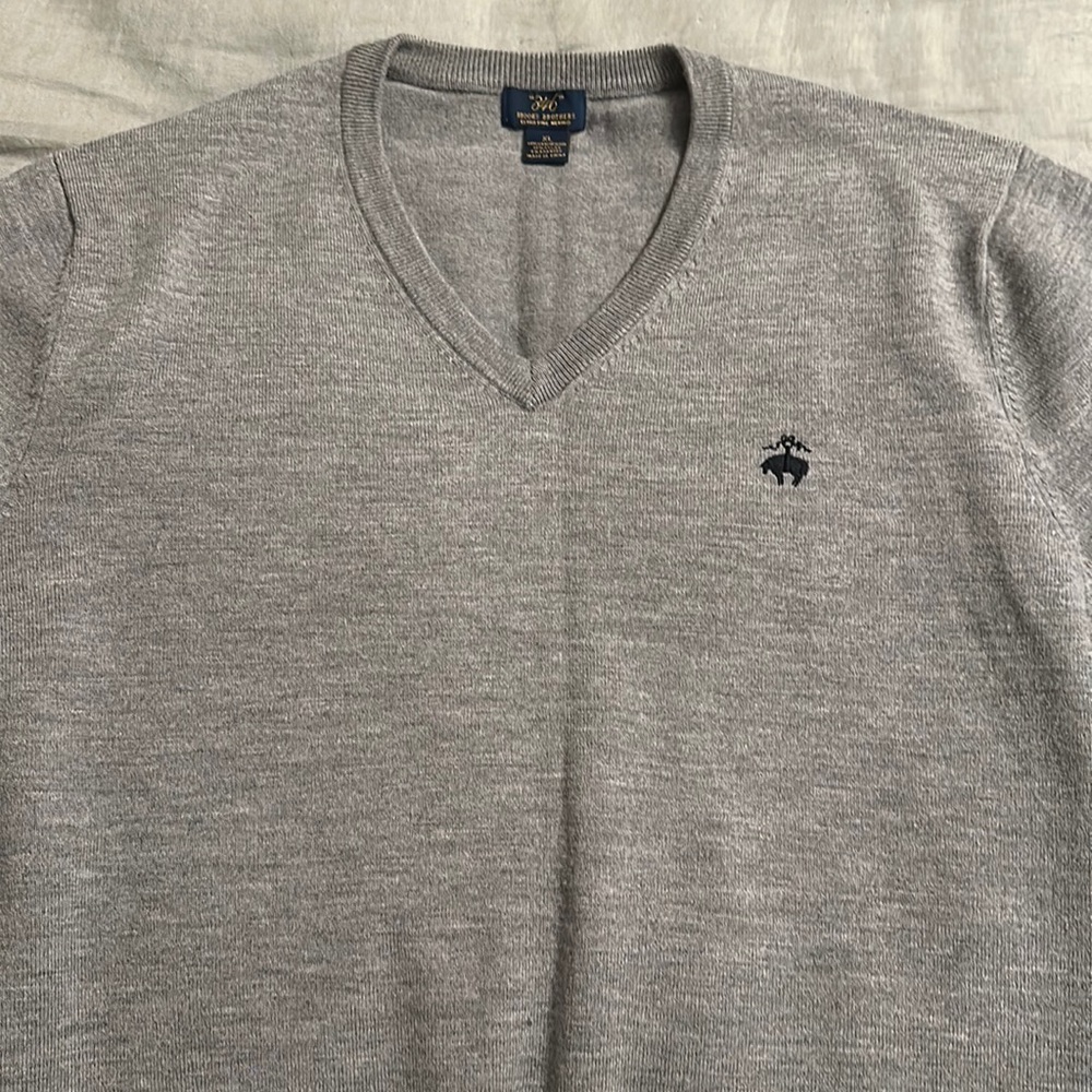 V neck Brooks Brother sweater